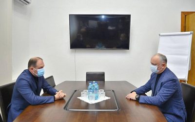 В качестве председателя Молдавско-Российского Делового Союза встретился с мэром Кишинева Ионом Чебаном