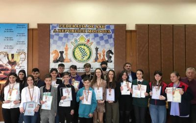 Festivitatea de premiere a învingătorilor Campionatelor Naționale la şah rapid și la șah blitz între tineret a avut loc ieri la Clubul de șah și joc de dame din capitală
