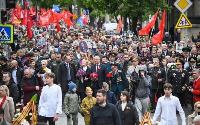 Circa 50 de mii de cetățeni au participat la Marșul Memoriei și „Regimentul Nemuritor” care s-a desfășurat la Chișinău