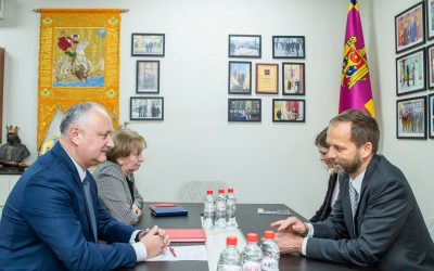 Împreună cu președintele de Onoare al PSRM, deputatul BCS, Zinaida Greceanîi, am avut o întrevedere cu șeful Delegației UE în Republica Moldova, Ambasadorul Jānis Mažeiks, cu care am discutat situația politică actuală din țara noastră
