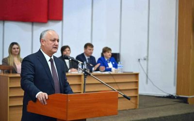 Принял участие в учредительном заседании Муниципального совета Кишинёва нового созыва