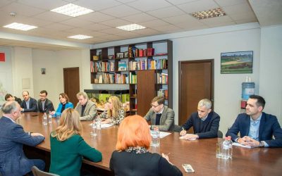 Împreună cu Olga Cebotari, membru al Comitetului Executiv al PSRM, am avut o întrevedere cu un grup de cercetători, analiști politici, reprezentanți ai societății civile și jurnaliști și din Germania